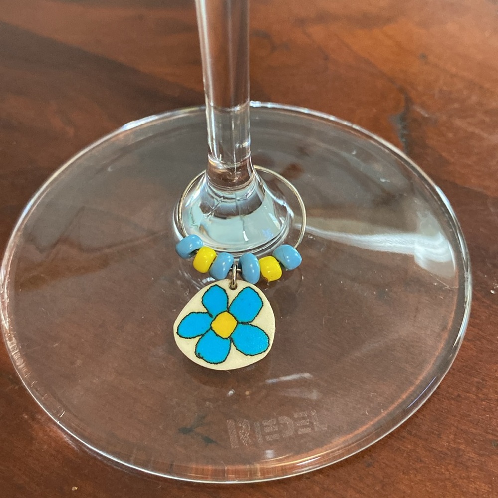 Wine Glass Charms Handmade Floral Red Green Yellow Blue for Parties Set of 4